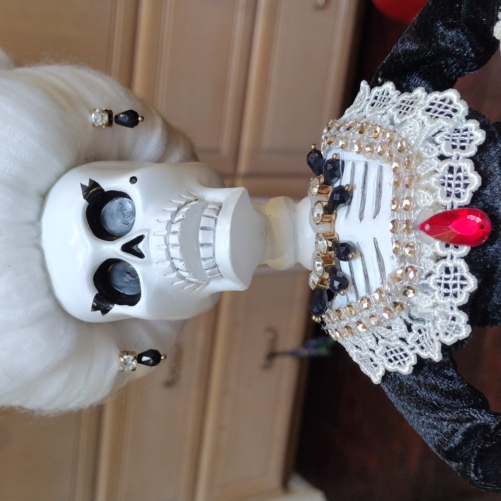 2019 Victorian Ghost Bride Day Of The Dead "Catrina" Doll - Picture 16 of 17